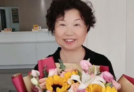 杜新枝|杜新枝越来越无法无天了，居然公开悬赏，网友愤怒：怎么不查自己