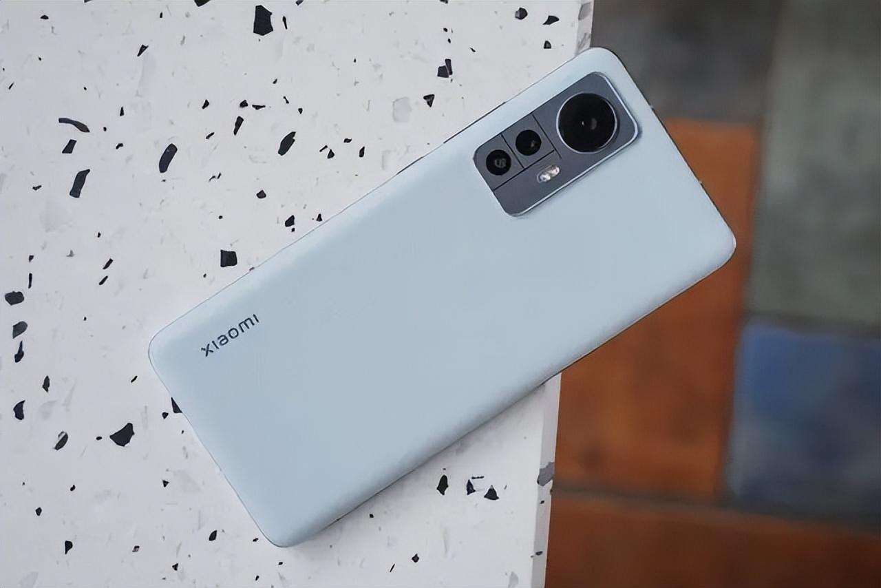 |临近春节,多款旗舰手机“喜迎”大降价,你准备捡漏了吗?