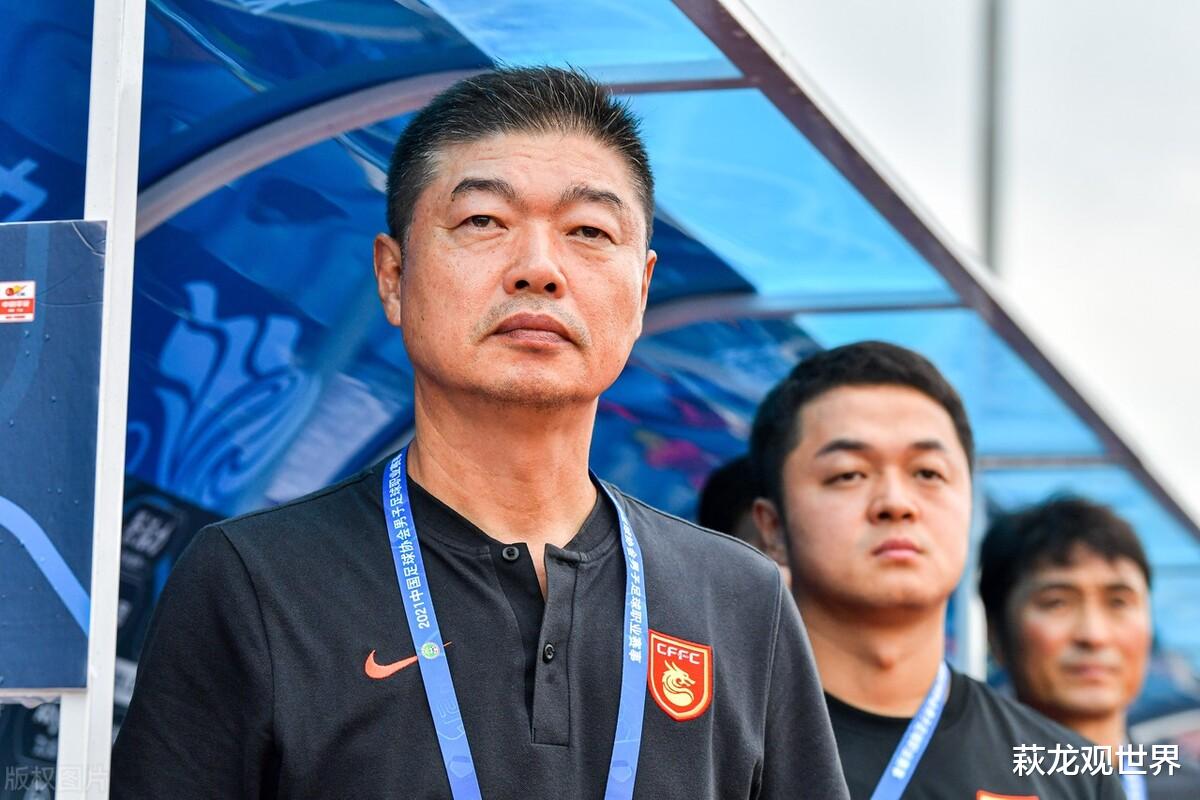 中超|尹鸿博去梅州 张呈栋去国安，任航+胡人天去武汉！河北队小鬼当家