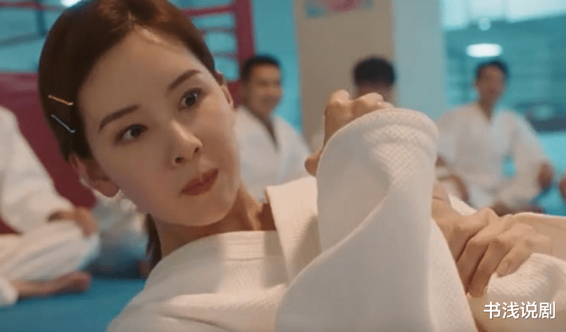 张雨剑|挤眉弄眼，表情装怪，32岁张雨剑出手，带来教科书式“傻子演技”