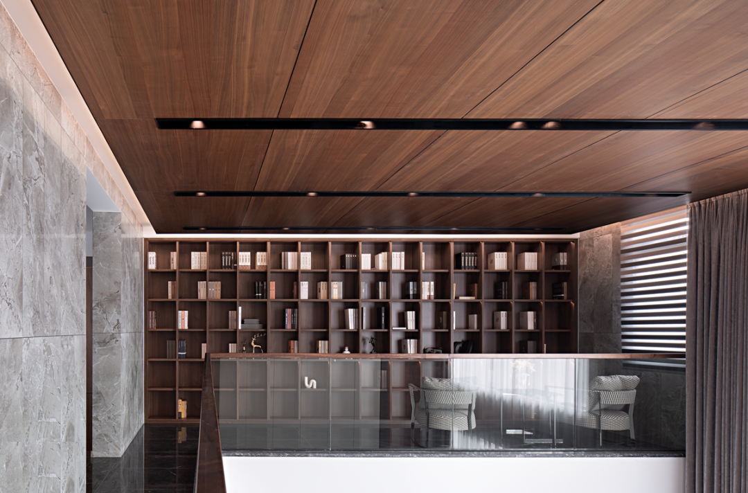 墅居意式轻奢,原始橡木的视觉冲击力