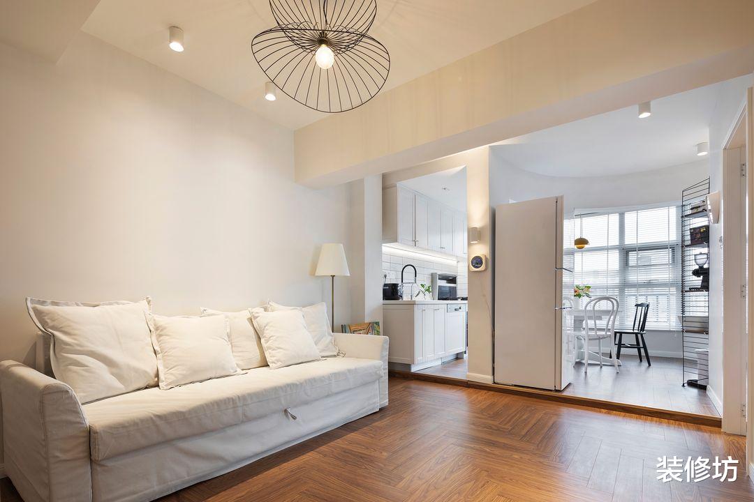 爆改48平方米一居室,实现超强开放式布局,卧室还有泡澡区