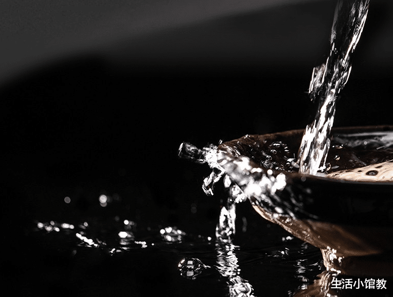 飞天茅台|李国庆直播带货飞天茅台,上架250瓶卖2950,结果让人哭笑不得