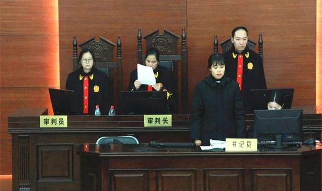 案例:女幼师于男友家中发现充气娃娃,因一句话引发血案