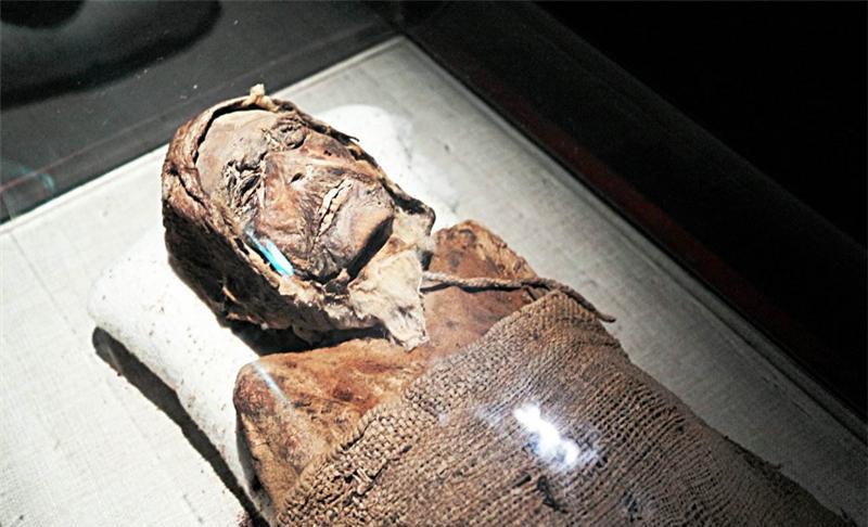 ?西北挖出3900年前女尸,美出天际,检测血统后让人瞠目