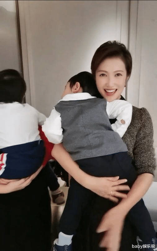 春妮|春妮：40岁二婚嫁刚强，因丁克愁坏婆婆，41岁意外得子乐坏全家