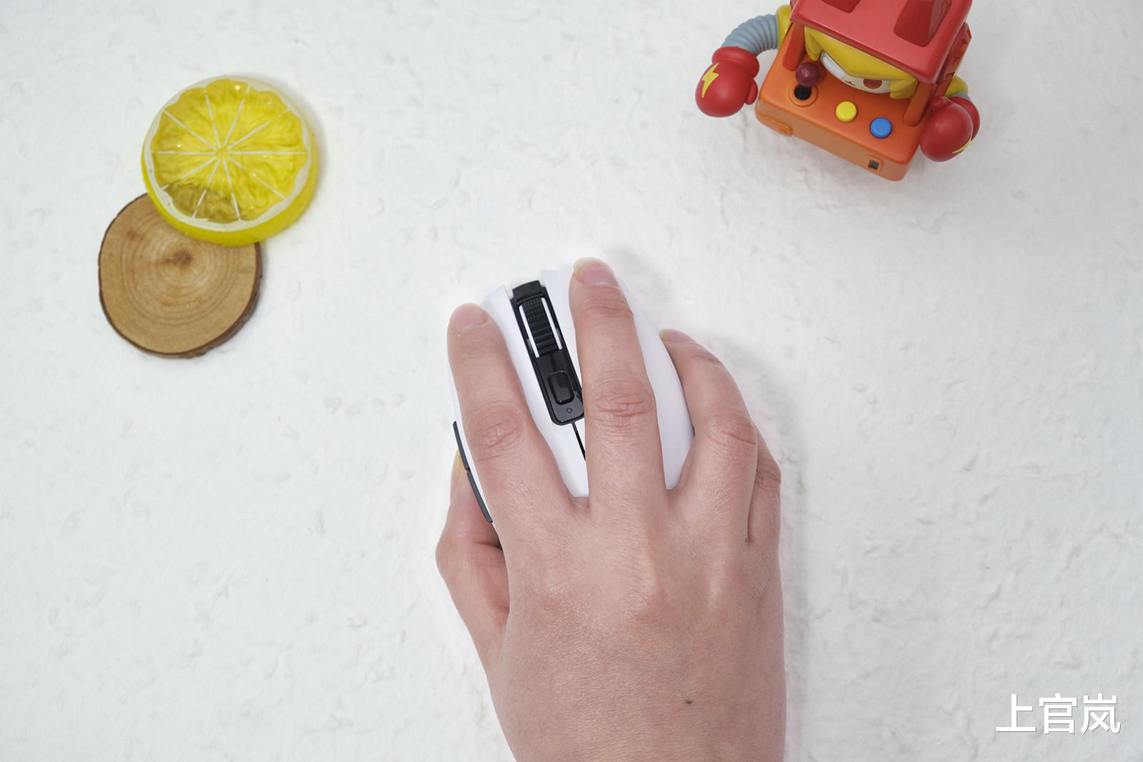 湖南|超长续航的小手“神器”，雷蛇八岐大蛇V2无线双模游戏鼠标分享