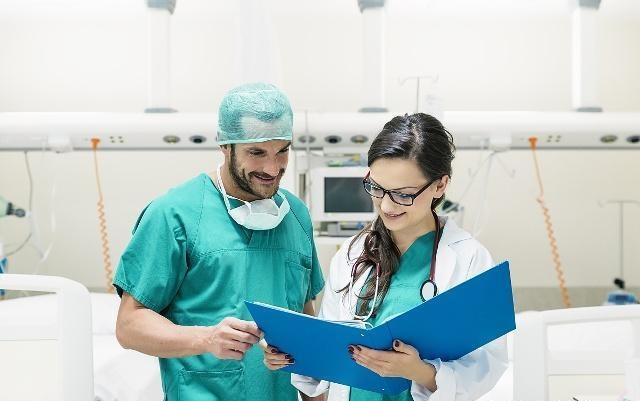 癌细胞|43度可以杀死癌细胞?人体若能烧到43度,癌症是不是有治愈可能?