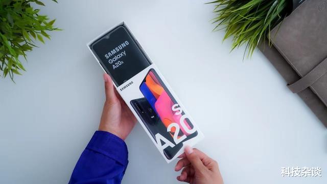 三星|挑战iPhone SE3,三星这款新机不错