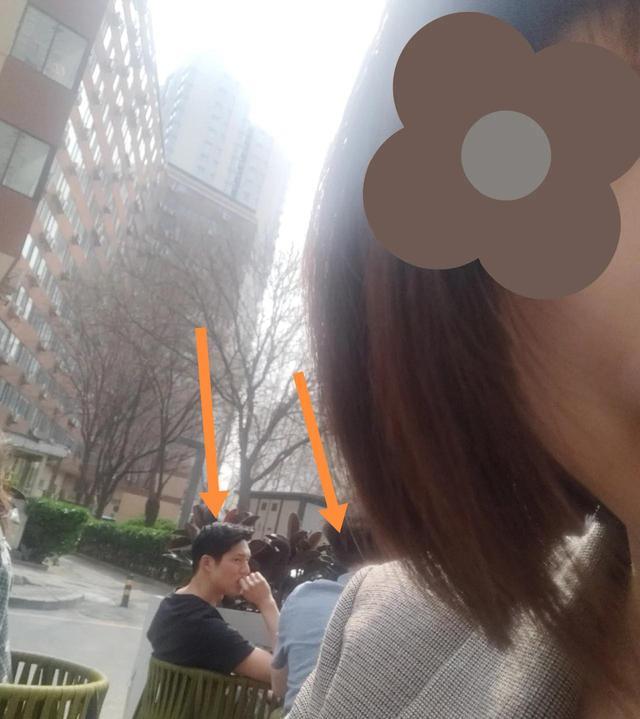 王子文|王子文素颜和吴永恩吃饭,被偶遇穿白裙看展,和吴永恩爬香山