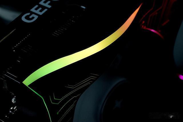 RTX 4080|律动炫光太酷了！耕升RTX 4080炫光SOC图赏