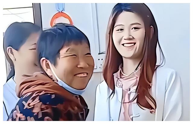 朱之文|网传大衣哥送小伟参军后,军装照曝光,网友:穿上龙袍也不像太子