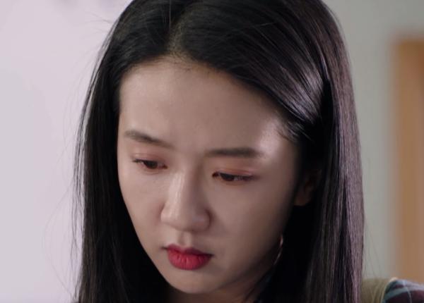 许龄月|许龄月真的很美，演技也过关，但新剧人设被吐槽，感情线也很狗血