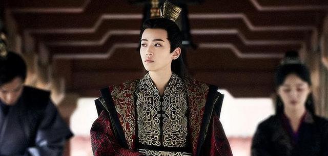 白宇|不是换个造型就叫剧抛脸!看看这些,不看演员表能认出是一个人吗