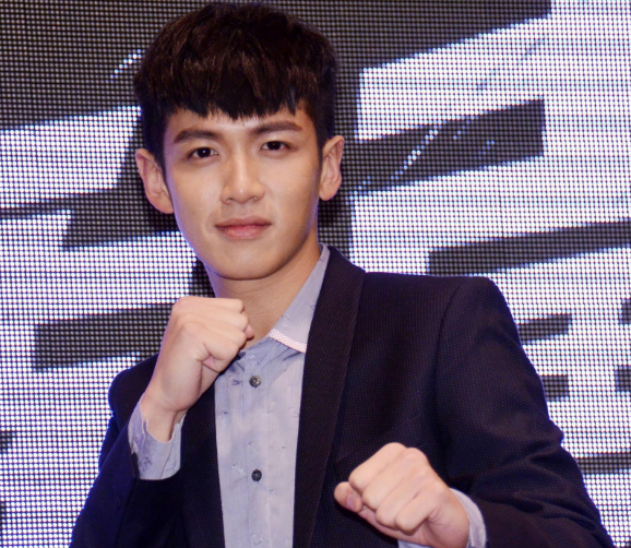 台湾|32岁知名男星意外受伤!脸部破相严重生命垂危,经纪人出面回应