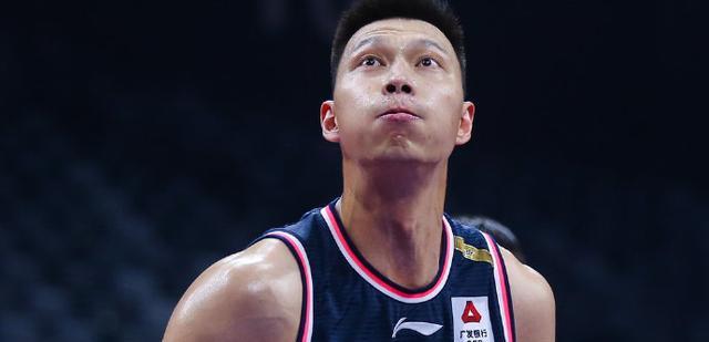 付豪|莫兰德6+10+2打疯了！付豪3分4中3，阿联4+3被碾压，杜锋灰头土脸