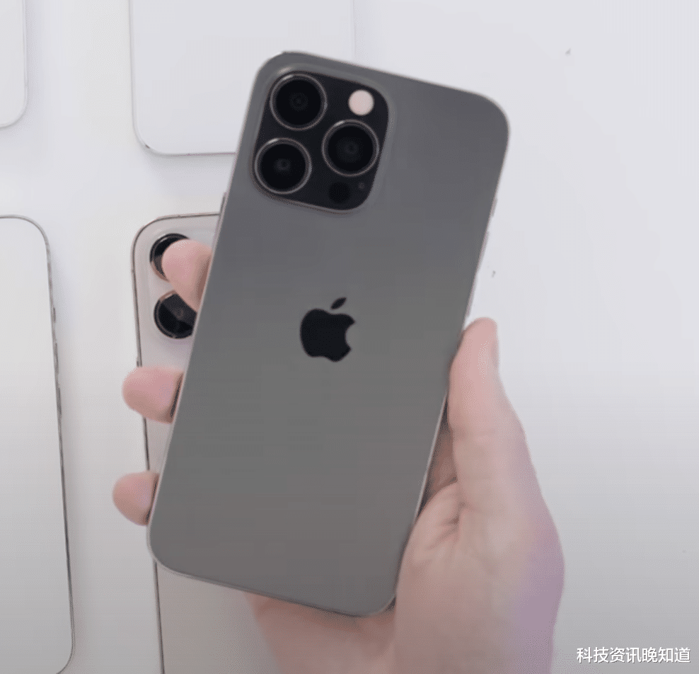 iPhone14|iPhone 14 Pro Max 设计模型上手，一起来看与13PM有哪些不同