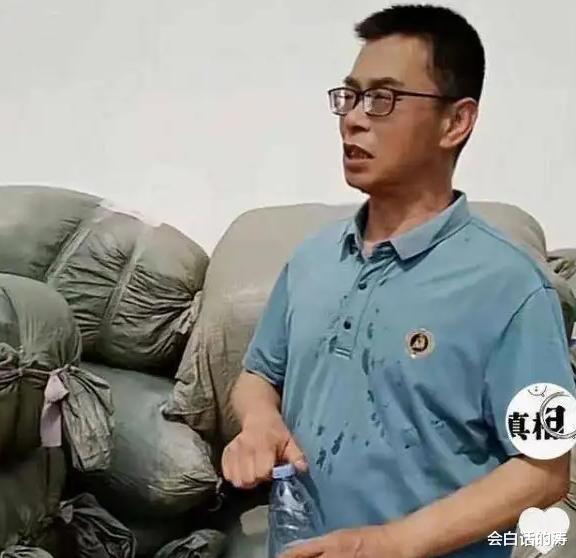 开封舅舅生前聊天记录曝光,斥责许姚亲戚蹭热度,田静也未能幸免
