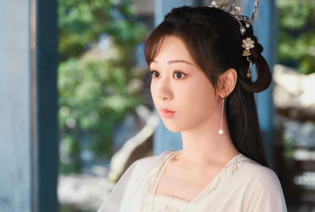 |杨紫连发两条澄清文，晒聊天记录获好友力挺，跟刘学义大方互动