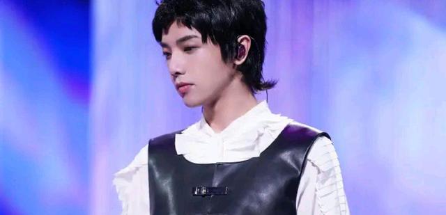 张韶涵|王牌怎么想的？一期节目同时消费张韶涵华晨宇，拿他们的妈妈说事