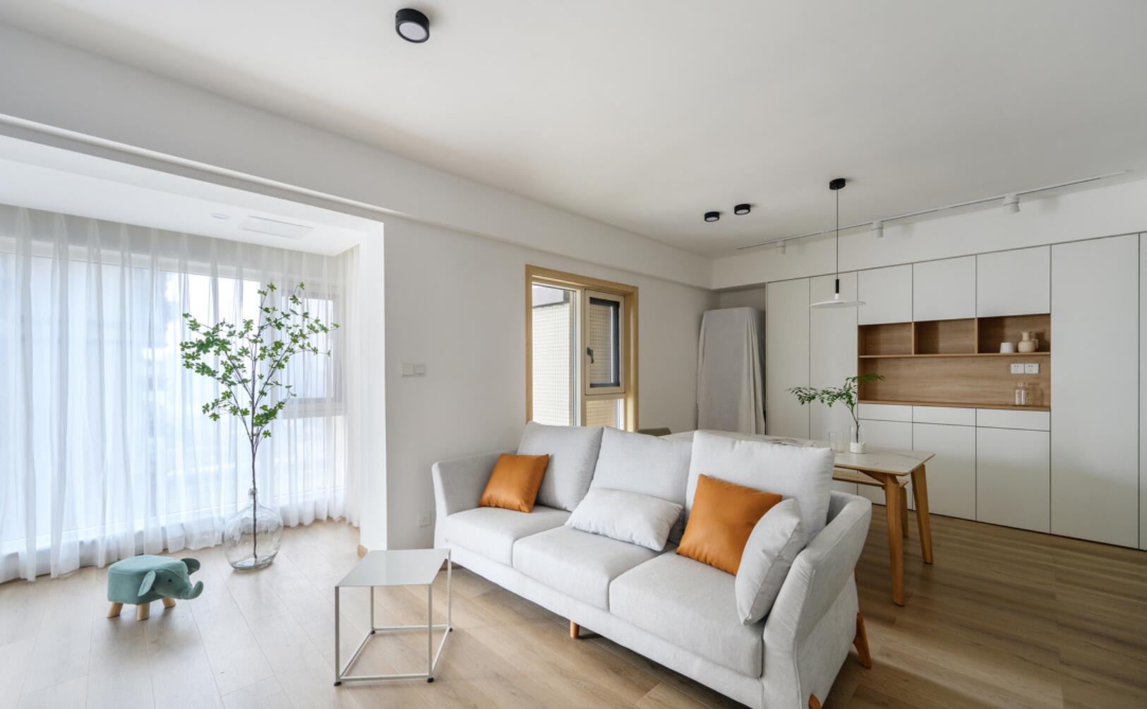 难怪现在装修都喜欢化繁为简!尝试过之后,才知道有多舒适