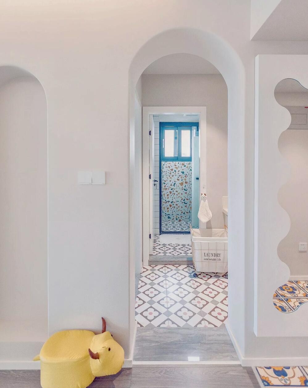 为了孩子,她搬进70㎡老破小,改造后,变身无敌江景小屋