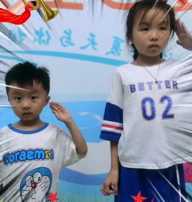 奇奇|许妈姚爸的大宝贝！田静父亲晒奇奇悦悦近照，敬礼动作获网友力赞