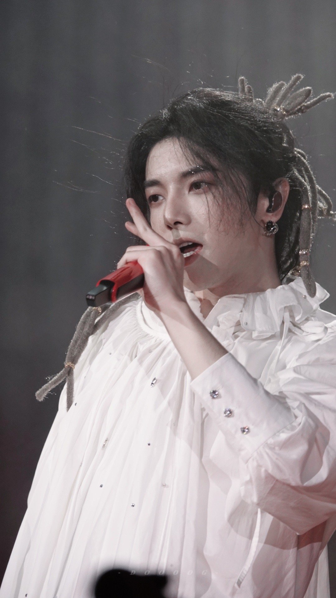 华晨宇|来看看华晨宇的真实热度：歌迷自娱自乐的活动冲上热搜