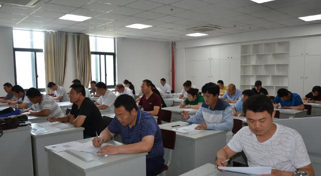 大学生|笔试3.17分考上事业编，全靠面试成绩逆风翻盘？官方回应未能服众