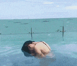 结婚时请了3个伴娘,发现这婚可能结早了...总要给别人留点机会啊