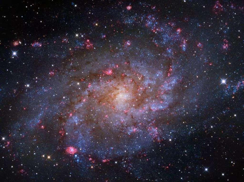 宇宙6大速度,人类仅仅达到第三,如果达到第六能飞到宇宙边缘!