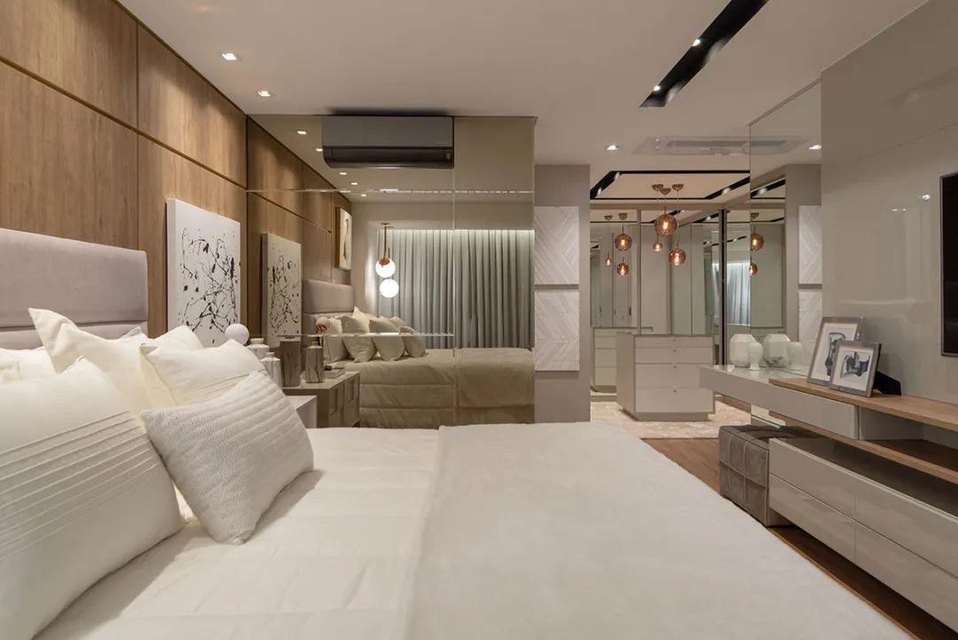 大平层一梯一户免打扰,客餐厅50平,楼层高视野好要比别墅大气