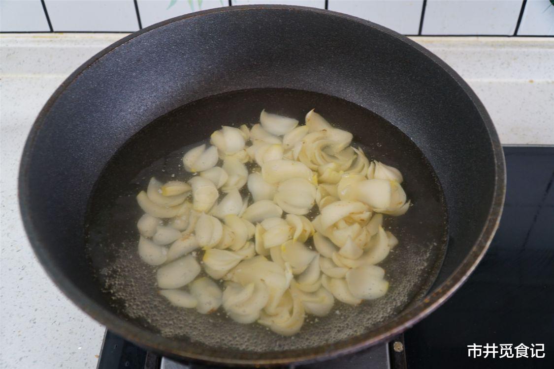 入秋之后,三餐先忌姜,建议多吃“2白2黄”,顺应时节防燥好过秋