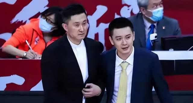 辽宁男篮|辽宁队想顺利晋级总决赛，杨鸣必须做好五点方能与杜峰抗衡