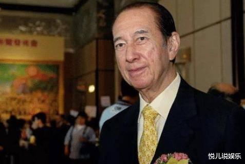 赵忠祥|她是“赌王”最漂亮孙女，感情经历复杂，每任男友都是老外！