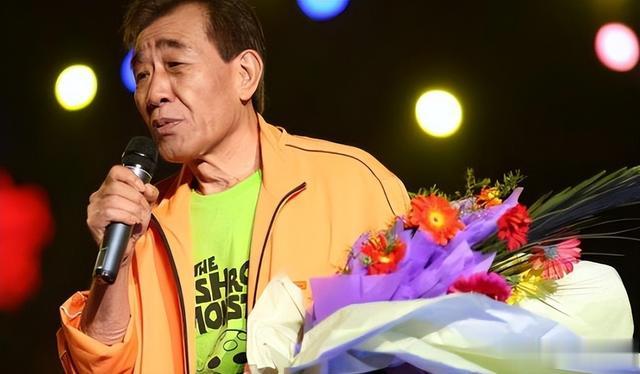 张帝|急智歌王张帝：娶小33岁女儿闺蜜，67岁老年得子，结婚14年仍恩爱