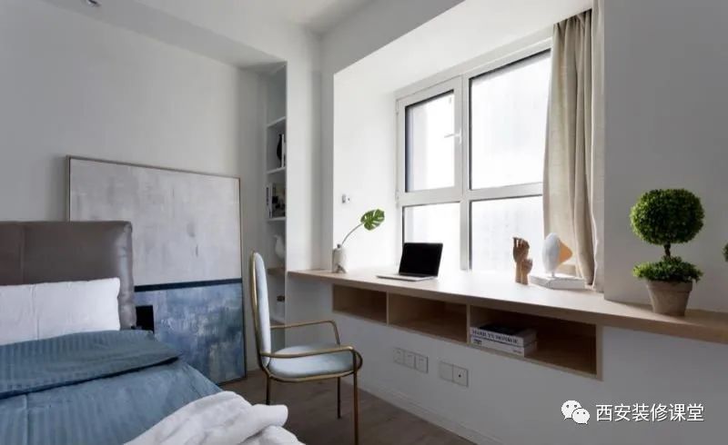 飘窗变书桌,要不太浪费了