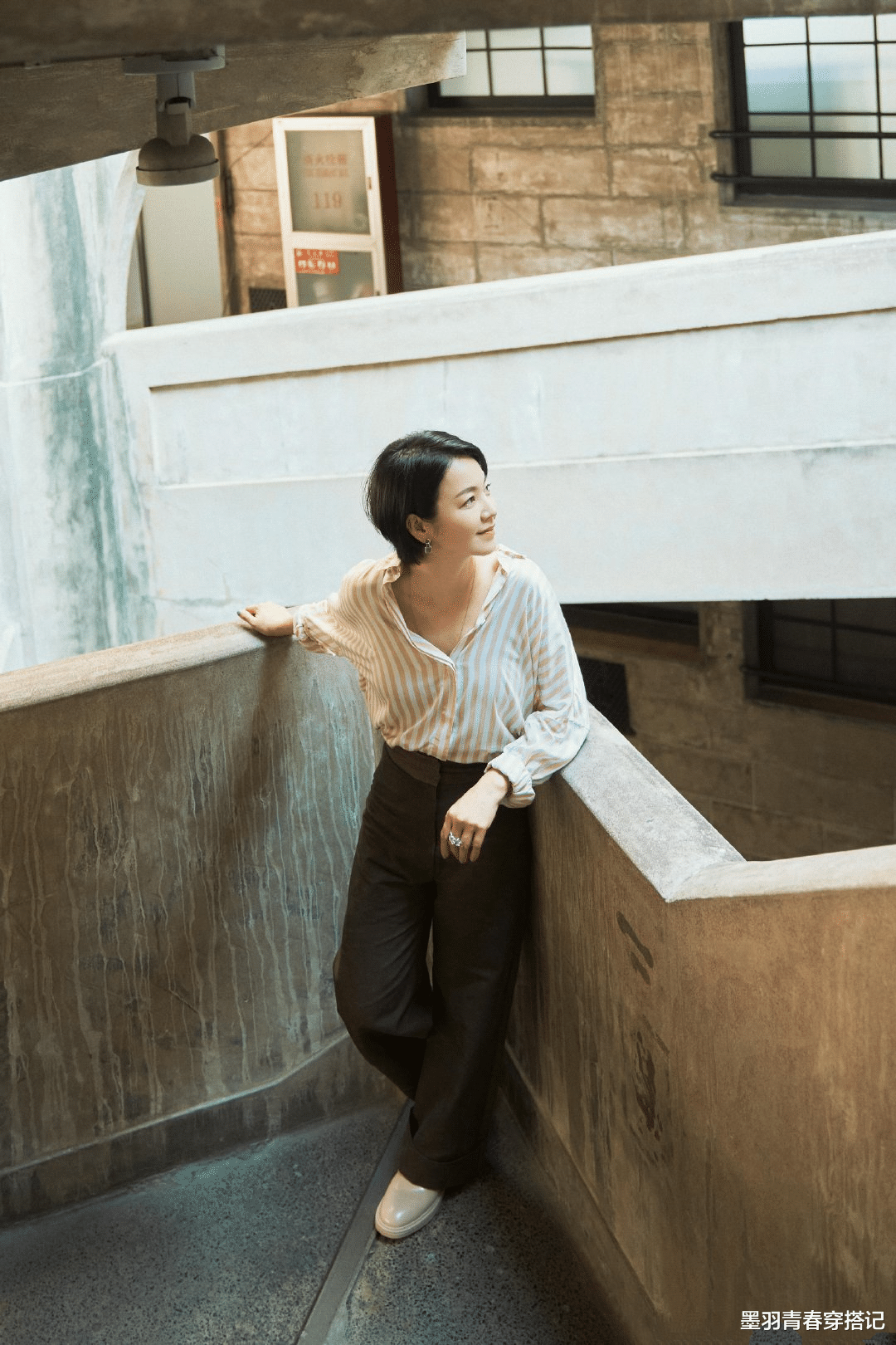 阿雅|阿雅遇上周迅后变好看,打扮优雅大方,脸上洋溢着幸福与沉稳气质