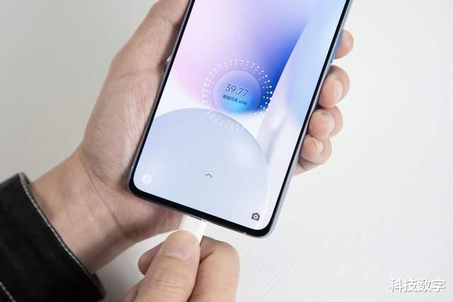 oppo reno|从R15换成R17再到Reno7 Pro，老O粉表示有话说