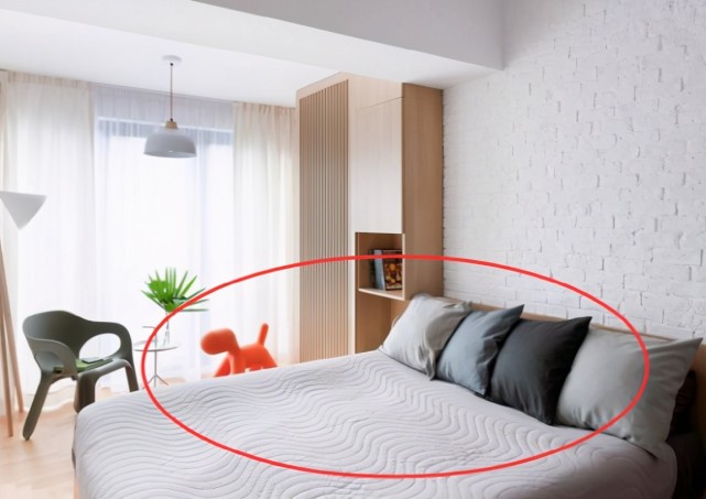 卧室不放双人床了?现在流行这种床,既实用又省地方