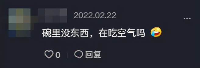杨丽萍|63岁杨丽萍回家吃饭，留长指甲半天夹不起一粒米，一年花18万护理