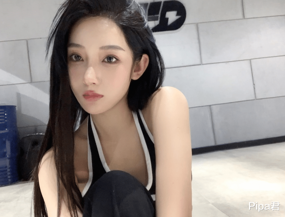 都美竹|都美竹又搞事情，蹭热度的手段很Low，别拿疫情开玩笑