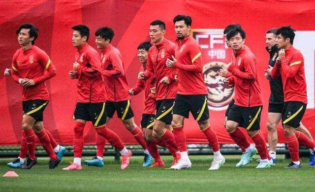 独行侠|女足横扫韩国队夺冠后，中国足协做法引爆质疑，陈戌源麻烦大了