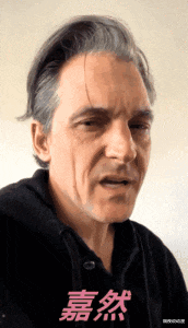 明星|为了给偶像庆生，国内粉丝请英国政界大咖录祝福视频！只需几百块