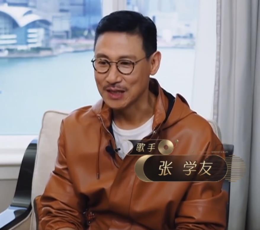 炎明熹|17岁港圈唱将炎明熹!父母定居内地,粤语歌开口跪,打破刻板印象