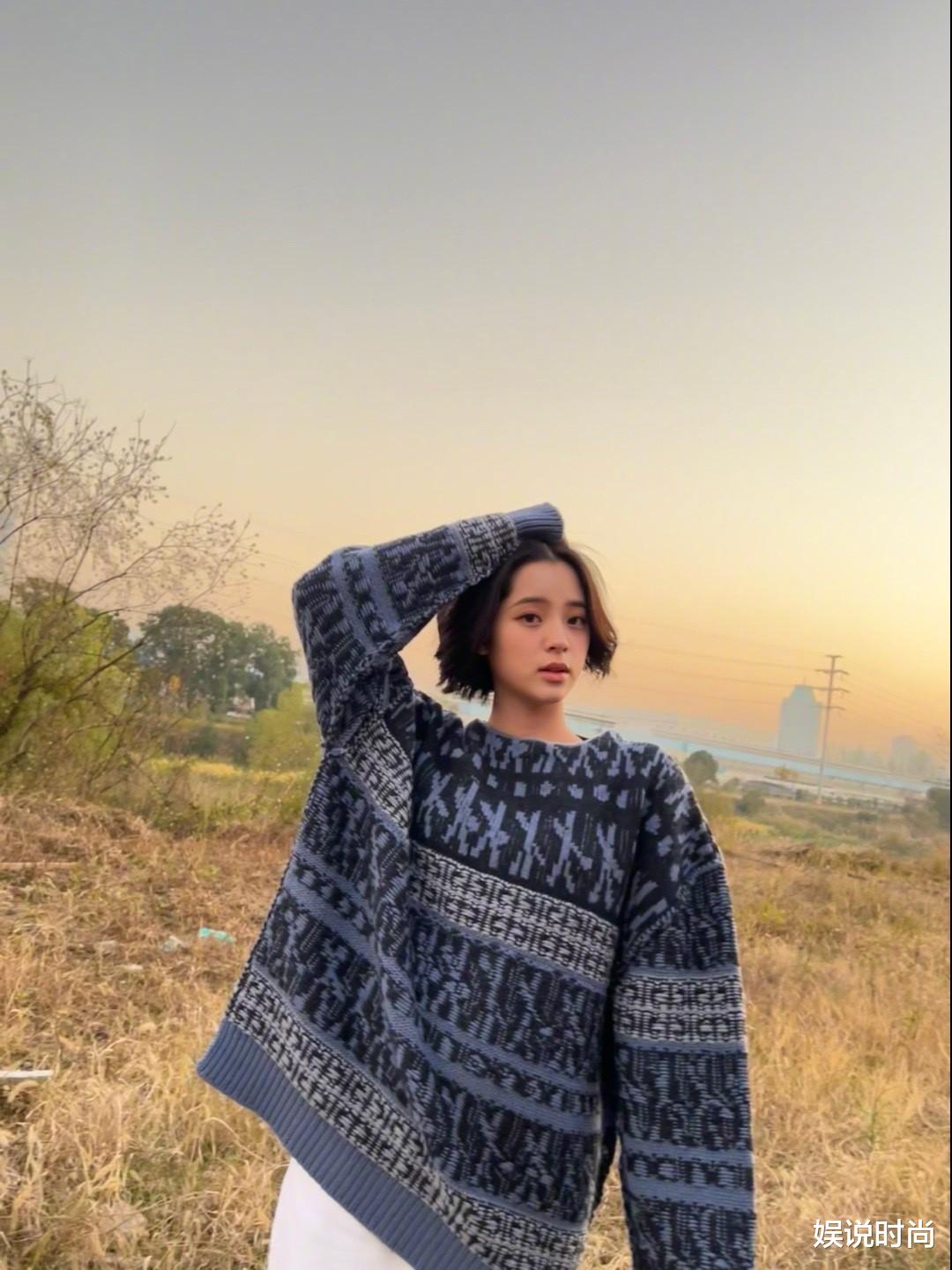 欧阳娜娜|郑秀妍撞衫欧阳娜娜虞书欣，一个时尚，一个优雅，美中不足的是她