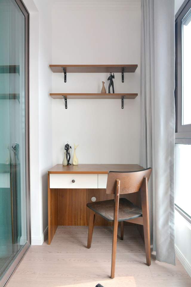 不顾反对在客厅装屏风,家人都一脸不解,完工才知道妙处多