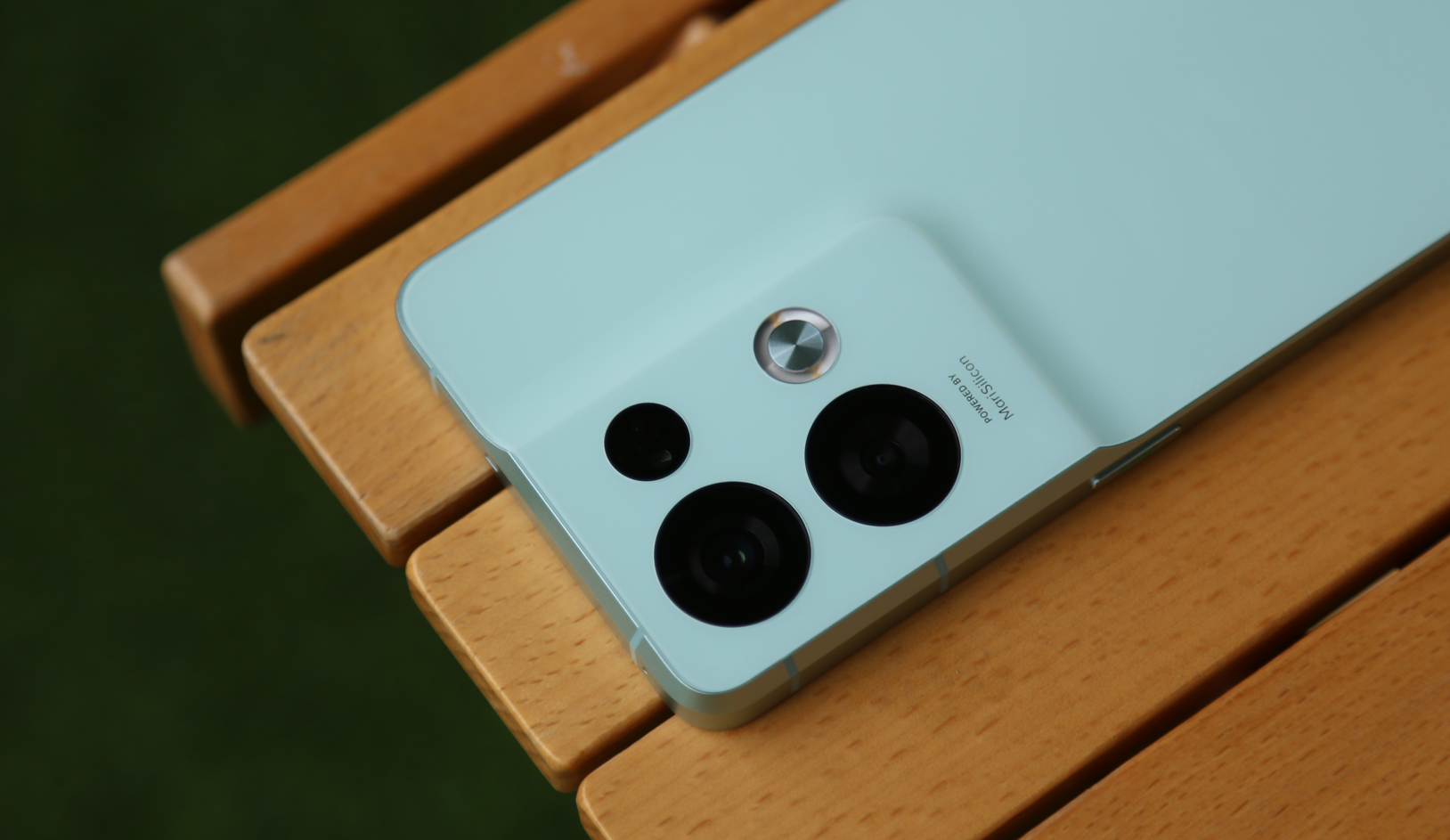 超薄机身|直屏手机终形态?超薄机身+超窄边框,Reno8 Pro+颜值工艺不妥协