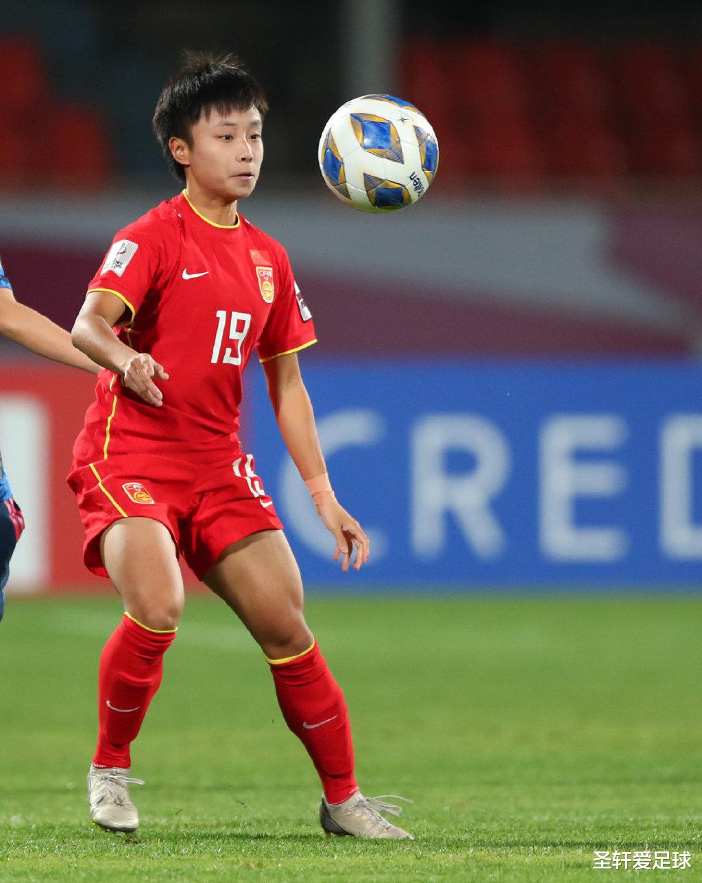 中国女足|官宣！张琳艳开启留洋，FIFA确认，中国女足未来有望重返世界巅峰