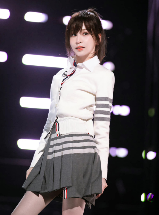 王心凌|王心凌被芒果台抛弃了吗？缺席多个综艺和多台晚会，不如苏有朋